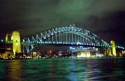 No�n� pohled na Harbour bridge. Sydney. Austr�lie.