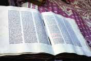 Star� Bible napsan� na koz� k��i. Sever,  Etiopie.