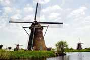 V�trn� ml�ny. Kinderdijk. Nizozemsko.
