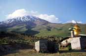 Pohled na Mt Dmavand a Gusfand Sara. �r�n.