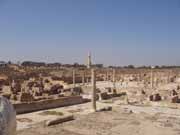 Sabratha byla sou��st� Numidiansk�ho kr�lovstv� Massinissa. V 2.-3 stolet� na�eho letopo�tu byla p�estav�na v rom�nsk�m stylu. Libye.