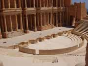 Sabratha byla sou��st� Numidiansk�ho kr�lovstv� Massinissa. V 2.-3 stolet� na�eho letopo�tu byla p�estav�na v rom�nsk�m stylu. Libye.