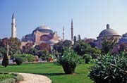 Aya Sofya (Hagia Sophia), nejv�znamn�j�� Byzantsk� stavba postavena c�sa�em Justinianem roku 537, Istanbul. Turecko.