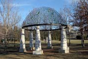 Sculpture Garden, Minneapolis, Minnesota. Spojen� st�ty americk�.