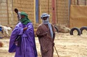 Tuaregov� - lid� z pou�t�. M�sto Timbuktu (Tombouctou). Mali.