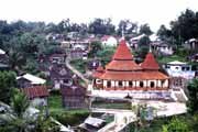 Minangkabausk� tadi�n� vesni�ka u Bukittinggi. Indon�sie.