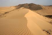P�se�n� duny po cest� do Arrakau. Pou�� Sahara. Niger.