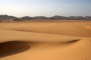 Arrakau - sam� p�se�n� duny. Pou�� Sahara. Niger.