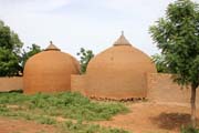 Vesni�ky na cest� mezi m�sty Niamey a Agadez. Niger.
