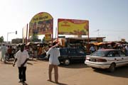Ulice bl�zko mal�ho trhu (Petit March�) v hlavn�m m�st� Niamey. Niger.