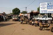 Ulice bl�zko mal�ho trhu (Petit March�) v hlavn�m m�st� Niamey. Niger.