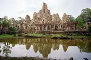 Bayon - chr�m sm�j�c�ch se tv���. Oblast chr�m� Angkor Wat. Kambod�a.