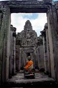 Bayon - chr�m sm�j�c�ch se tv���. Oblast chr�m� Angkor Wat. Kambod�a.