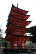 Svatyn� Senjokaku - Toyokuni na ostrov� Miyajima. Japonsko.