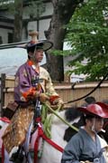 Tsurugaoka Hachiman-gu Shrine Reitaisai (Ka�doro�n� Festival) svatyn� Tsurugaoka Hachiman-gu. Tento den se kon� Yabusame - tradi�n� japonsk� lukost�elba z kon�. M�sto Kamakura. Japonsko.