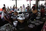 Ryb� trh ve m�st� Sittwe. Myanmar (Barma).