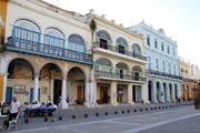 Plaza Vieja, star� Havana (Habana Vieja). Kuba.