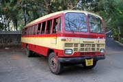 Star� autobus zna�ky Tata. Kovalam. Indie.